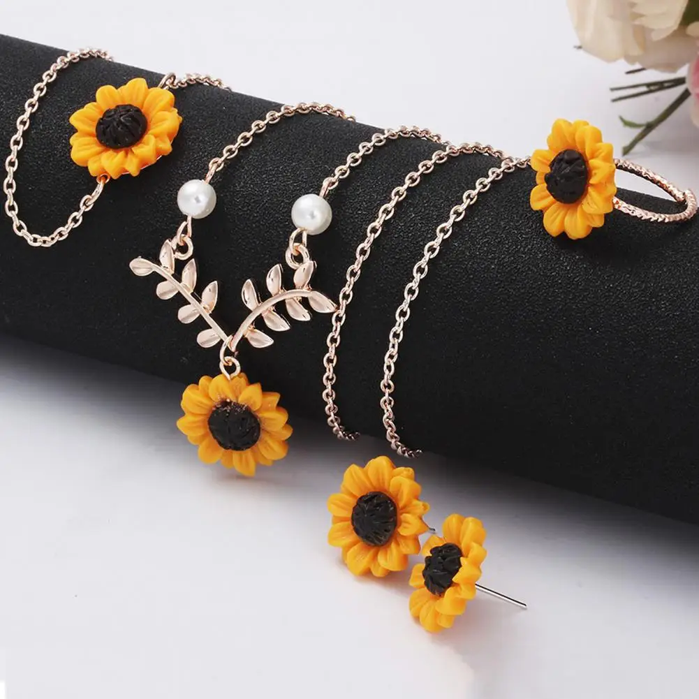 4Pcs/Set Women Jewelry Set Sunflower Shape Vivid Stainless Leaf Decor Necklace Ring for Wedding