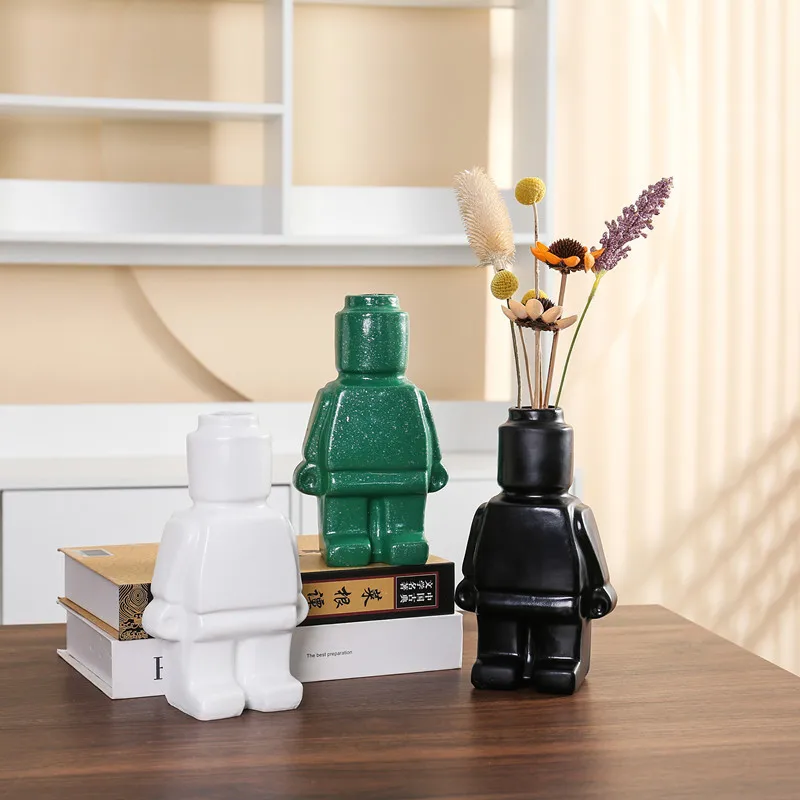 Nordic Style Resin Robot Vase Indoor Flower Pot Modern Home Interior Decoration White Goods Decoration Office Desk Decoration