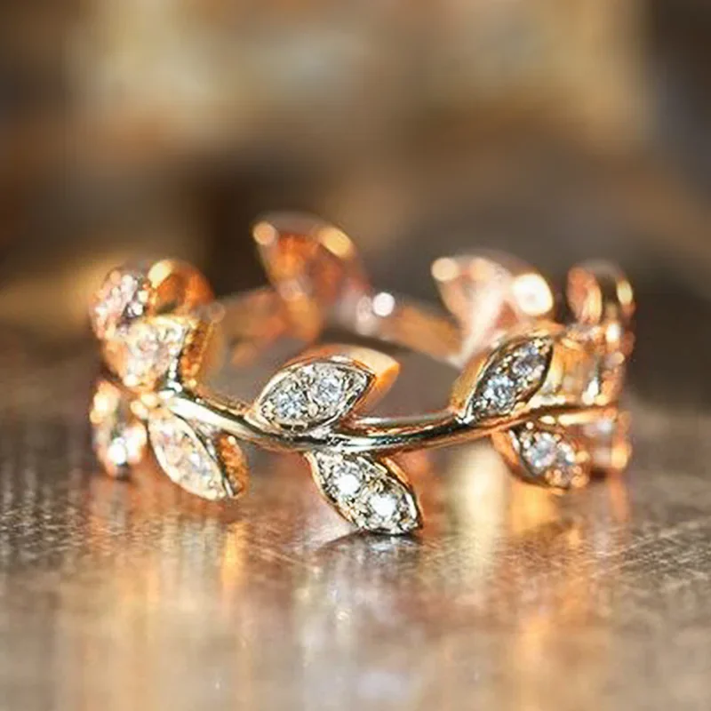 Simple Stylish Leave Shaped Women Finger Rings Inlaid Shiny CZ Crystal Party Ring Daily Wearable Female Statement Jewelry