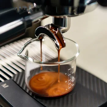 Bicchieri da caffè trasparenti da 100 ml con misurino in scala Tazza per estrazione caffè Tazze per latte in vetro Strumenti professionali per baristi 1
