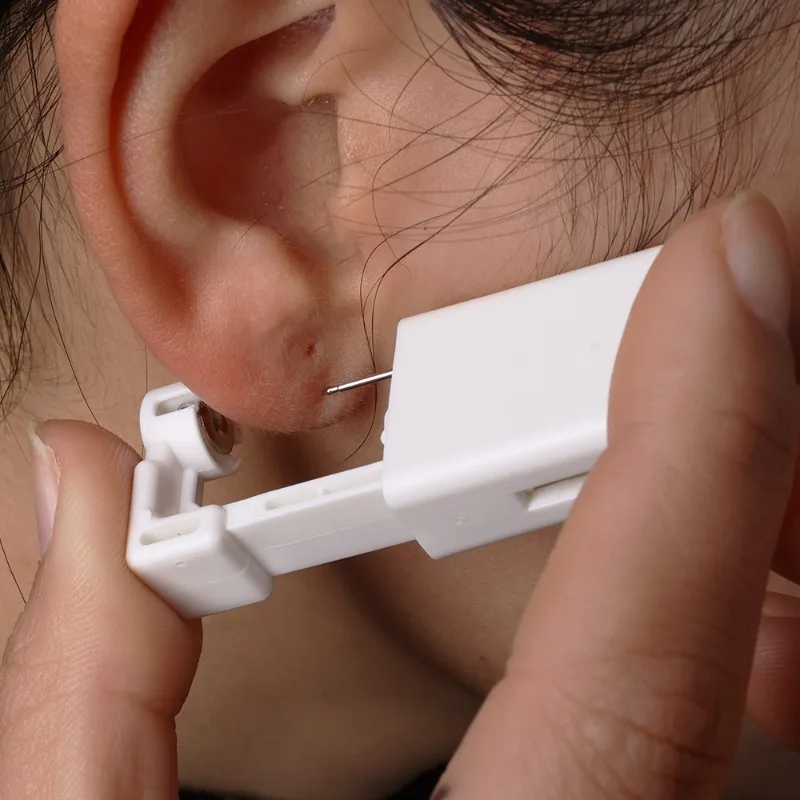 10 Sets Disposable Sterile Ear Piercing Self Nose Piercing Gun Kit Safe Comfortable No Pain Piercer Tool Machine Kit Jewelry