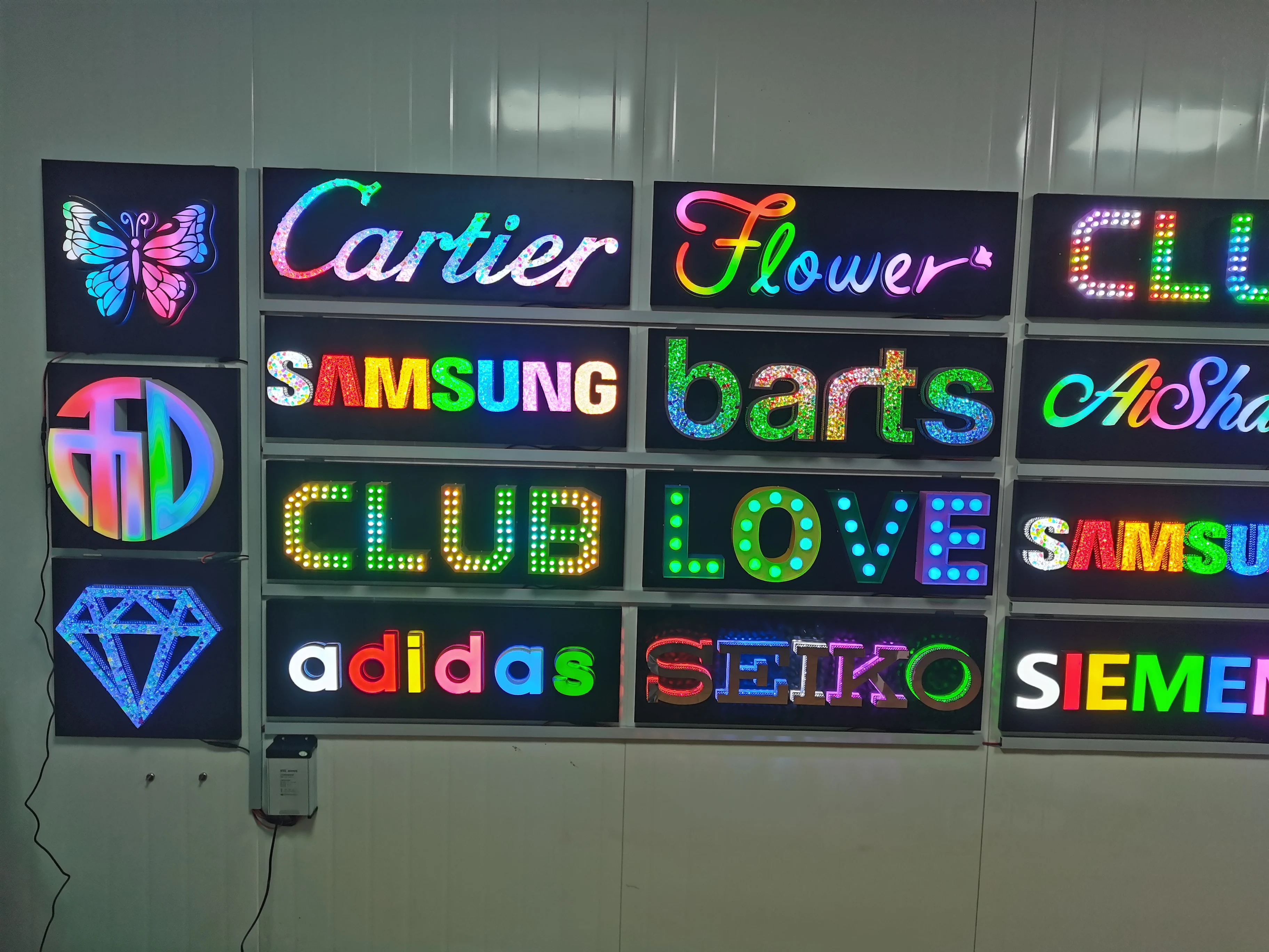 Description Picture 4 of itemCustom Neon Sign LED Night Lights for Room, Bedroom Decor, Wall Party Decoration, Lighting, Wedding, Birthday Color, Size, Font
