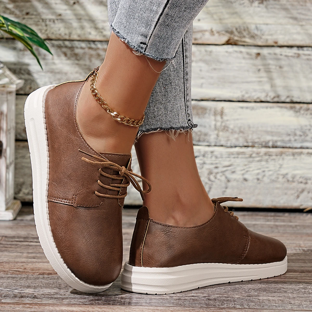 Popular in Spring and Autumn Elegant Sports and Leisure Shoes Fashionable New Round Toe Comfortable Flat Bottom Women's Shoes