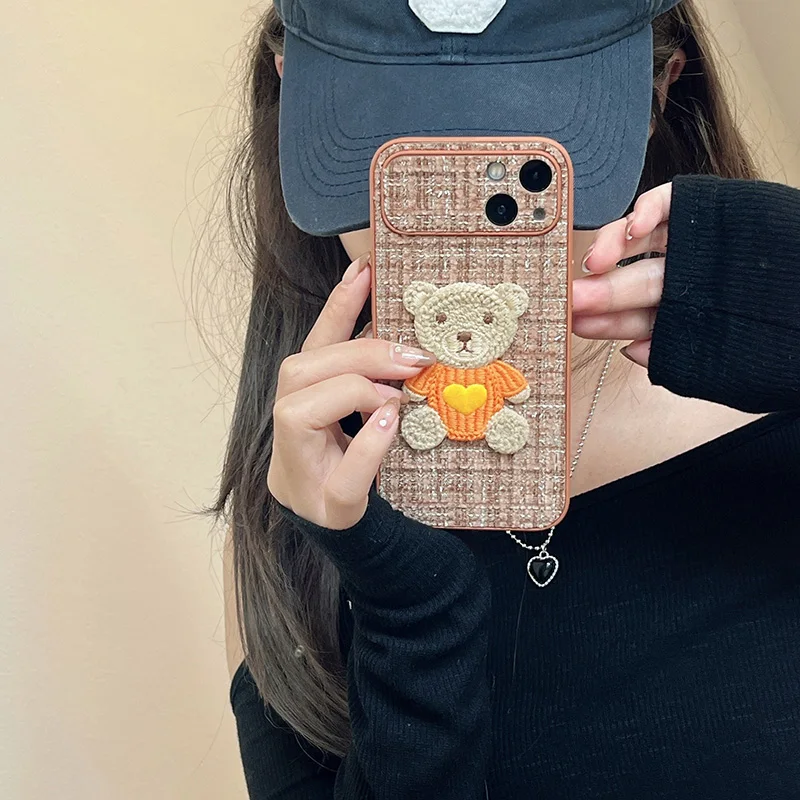 Suitable for iPhone 15 promax large window embroidered love teddy bear phone case, Apple 13/14 pro female autumn and winter