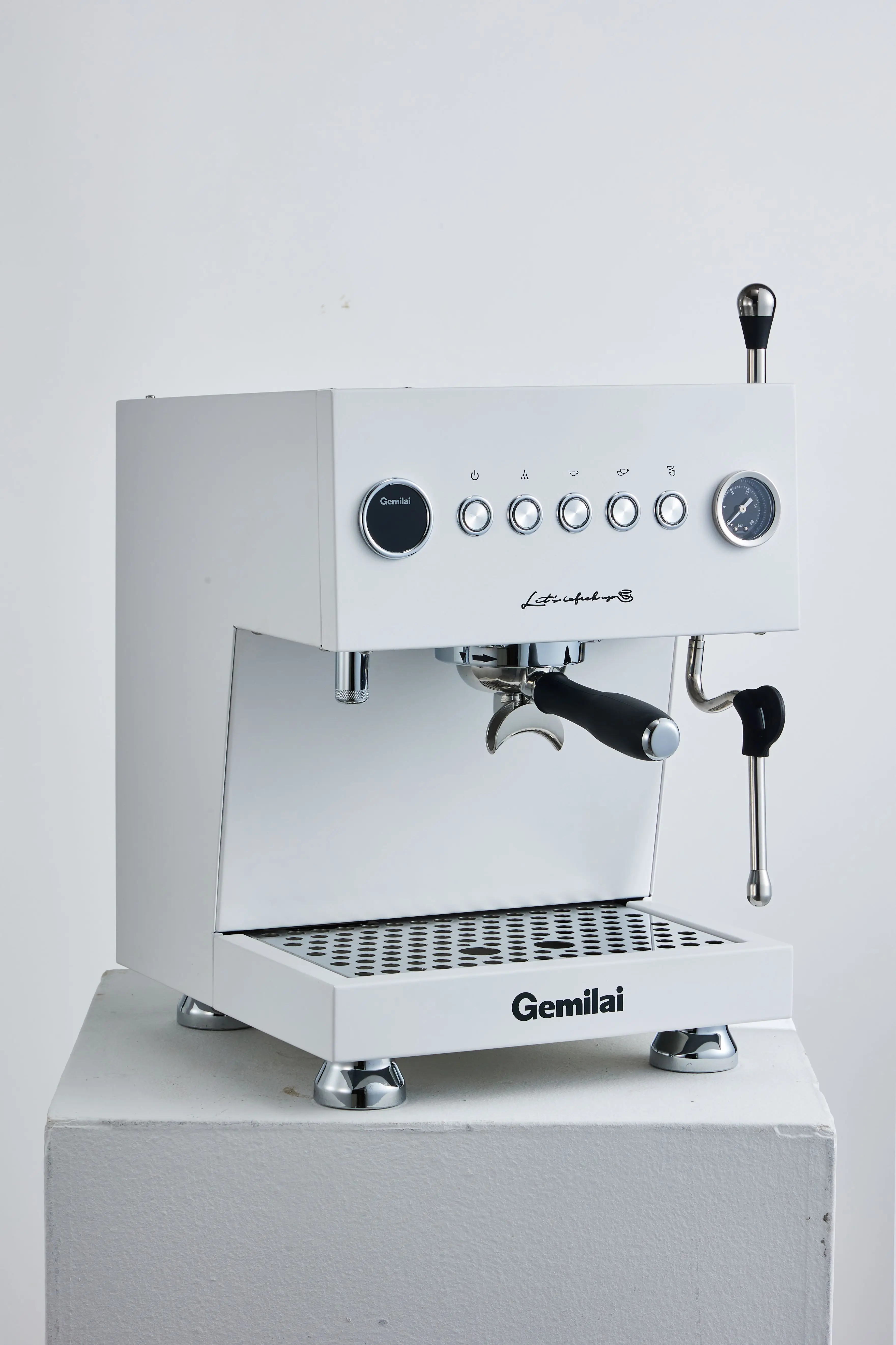 Elevate Your Coffee Game With The CRM 3026 Espresso Maker And Coffee Machine From Corrima 2