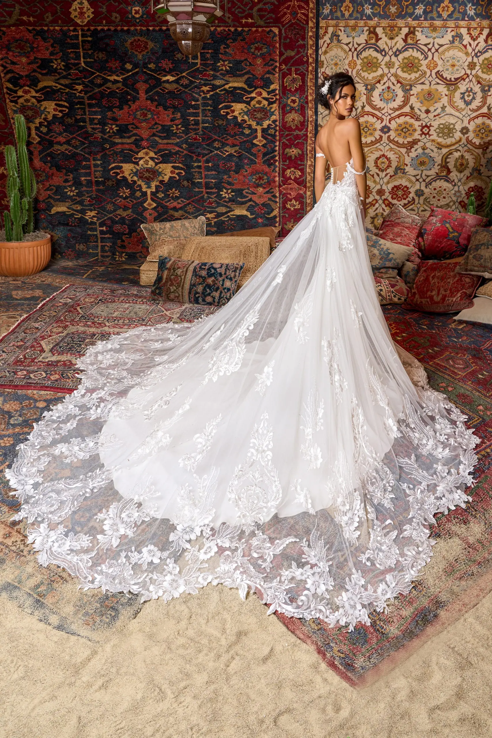 Luxury Detachable Train Soft Tulle Mermaid Wedding Dresses White Ivory Lace Appliqued Long Removable Skirt Made
