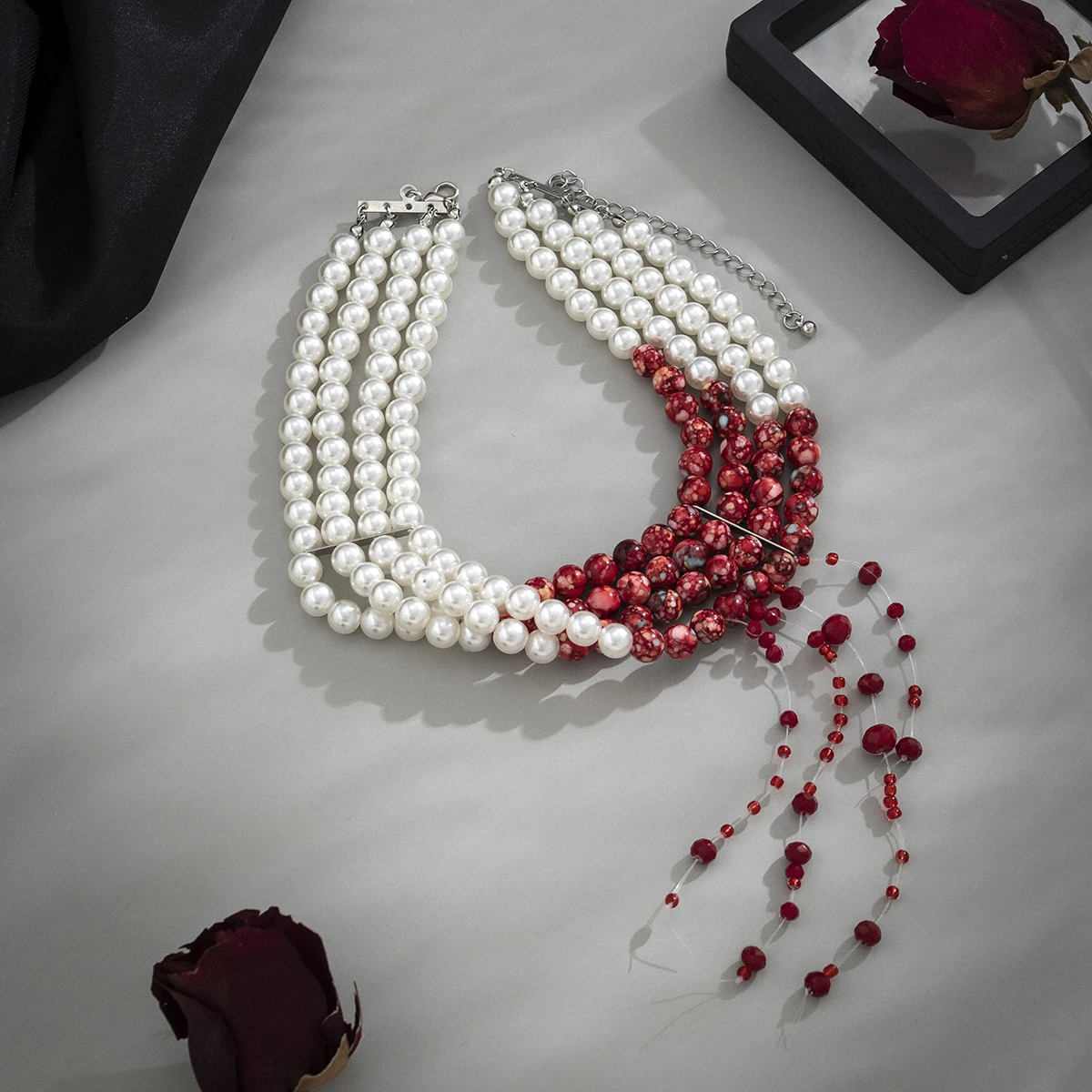 Bloody Pearl Necklace, Vampire Chokers For Women,Dripping Blood Dripping  Imitation Pearl Necklace Vampire Accessories For Women