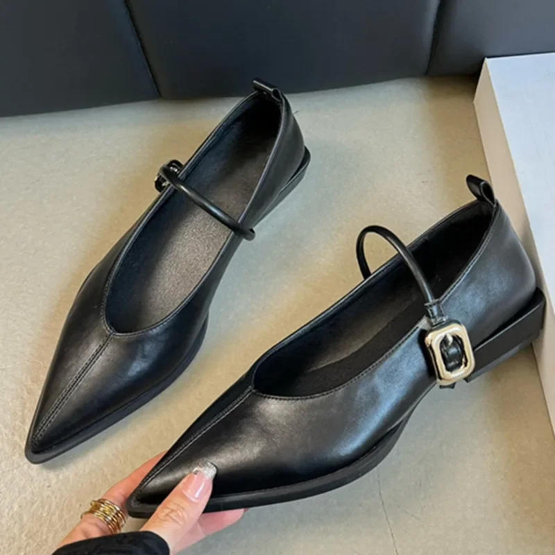 靴 buckle design pointed toe leather shoes buckle design pointed toe leather shoes