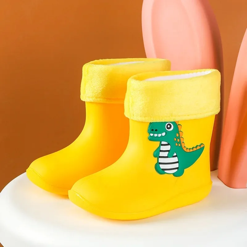 Yellow Dinosaur (wool mouth with cotton)