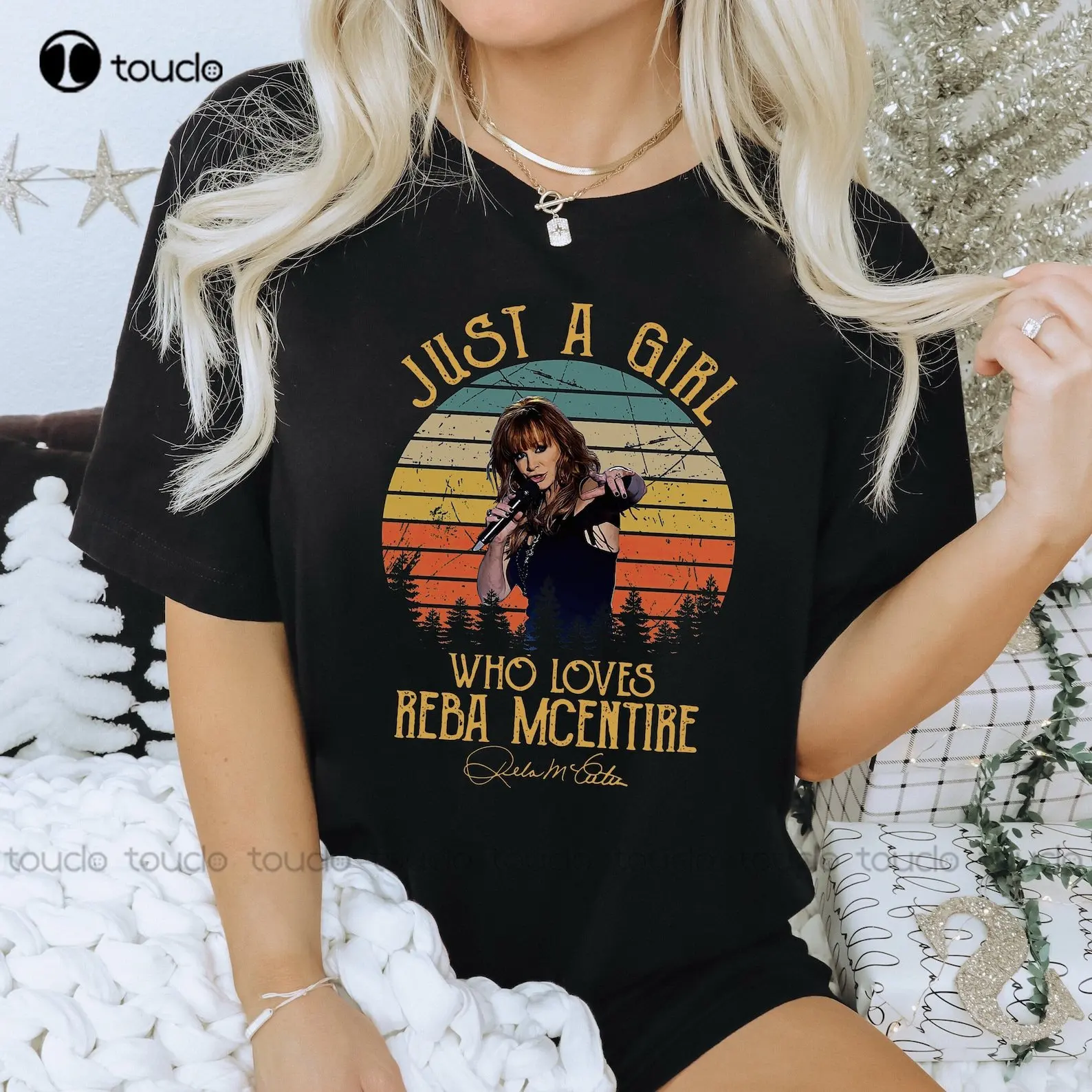 Just A Girl Who Loves Reba Vintage T-Shirt Reba Milleire Shirt Gift Tee Red Shirts Funny Art Streetwear Cartoon Tee Regalo Personalizzato