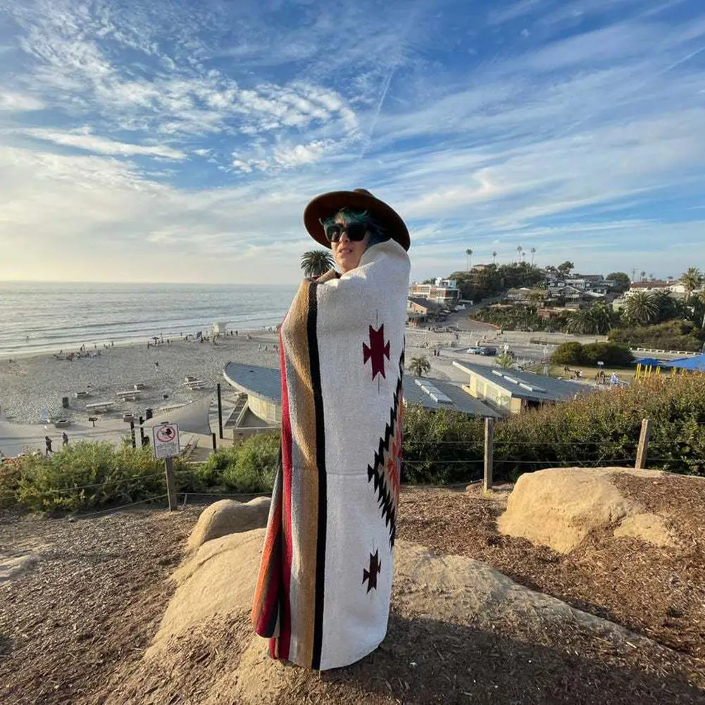 ���� ��ȣ �غ� ��� ��ũ�� �䰡 ��Ʈ, �߿� ��ä�ο� �߽��� ���̾Ƹ�� ���, �� ����