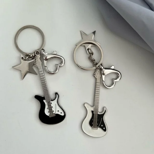 Guitar Love Heart Key Chain for Men Women Star Sweet Keychain Cool Trendy Fashion Pendant Rock Punk Vintage Accessories Gift