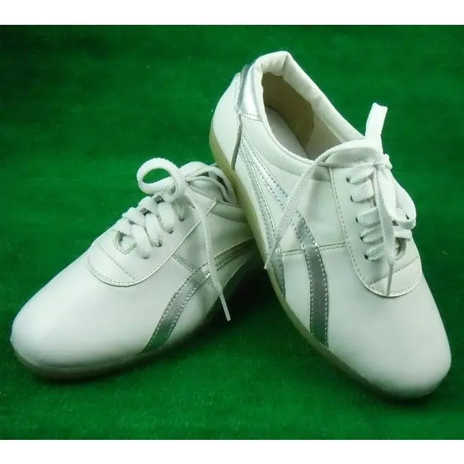 Classic Brand Martial Arts Shoes Mens Womens Black White Tai Chi Shoes Designer Sneakers Couples Unisex Brand