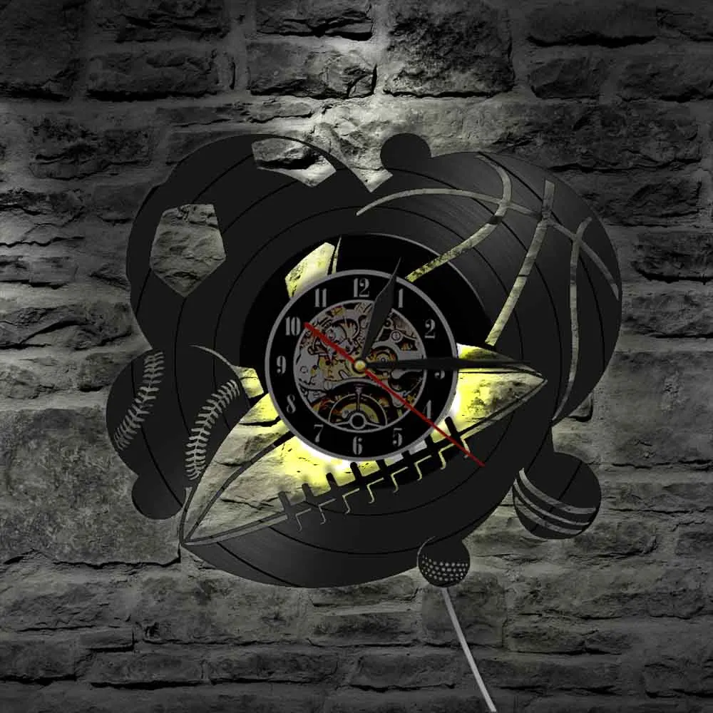 Sport Balls Combo Orologio Da Parete Decorazioni Per La Casa Calcio Basket Golf Baseball Pallina Da Golf Vintage Vinile Record Orologio Da Parete Rega