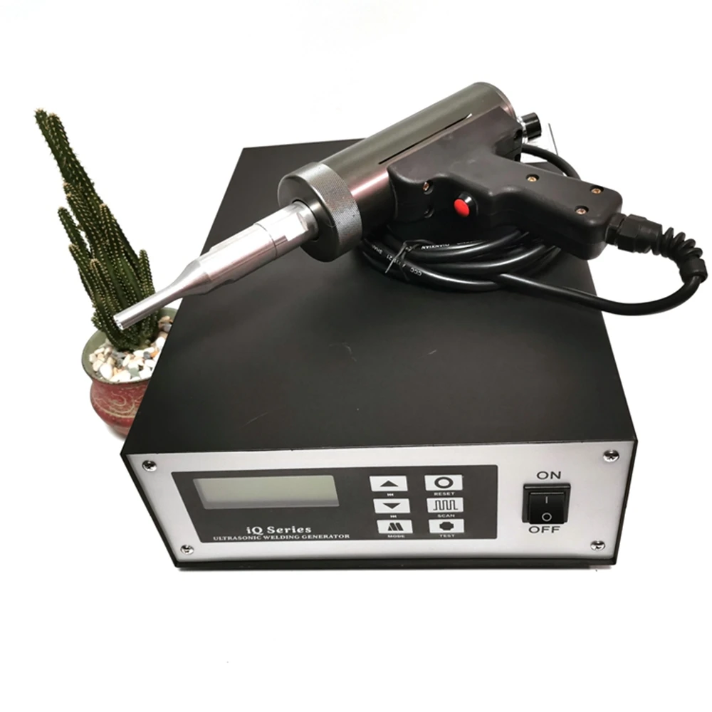 

20Khz 28khz 40khz 35khz Portable Ultrasonic Spot Plastic Welding Machine For PP/PA/ABS