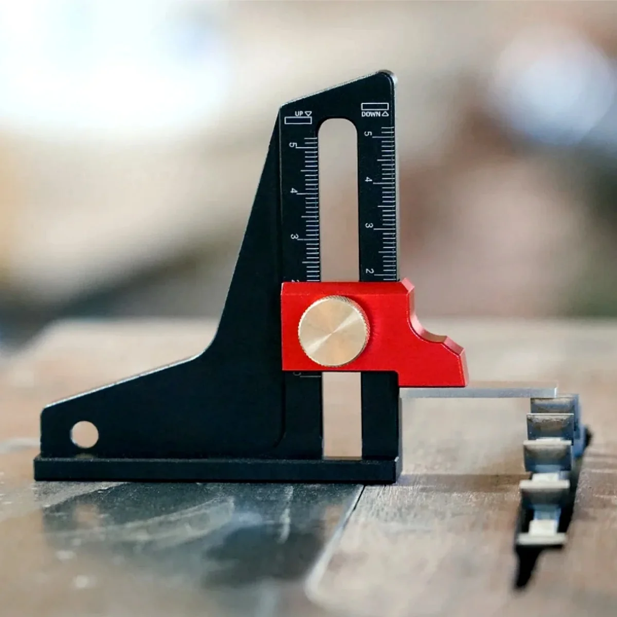 Woodworking Gauge Aluminum Alloy Woodworking Height Gauge Depth Gauge Adjustable Measuring Tool for Workbench Saw Table and Router Tables