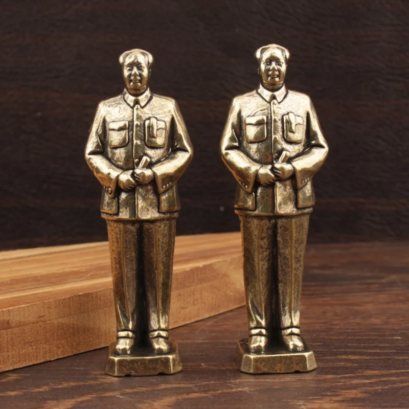 Bronze Chairman Mao Zedong Decorative Statue - Elegant Home and Office Accent Piece