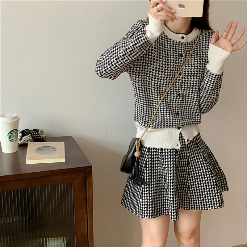 2025 Chic Autumn Houndstooth Knitted Two Piece Set Sweet Women O