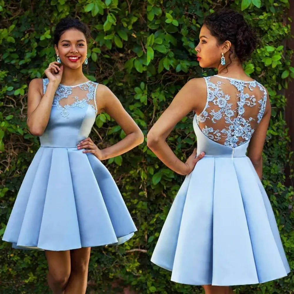 

Light Sky Blue Short Homecoming Dresses Sheer Neck Sleeveless Lace Satin Ruffles Fashion Short Party Dresses Vestidos De Noche