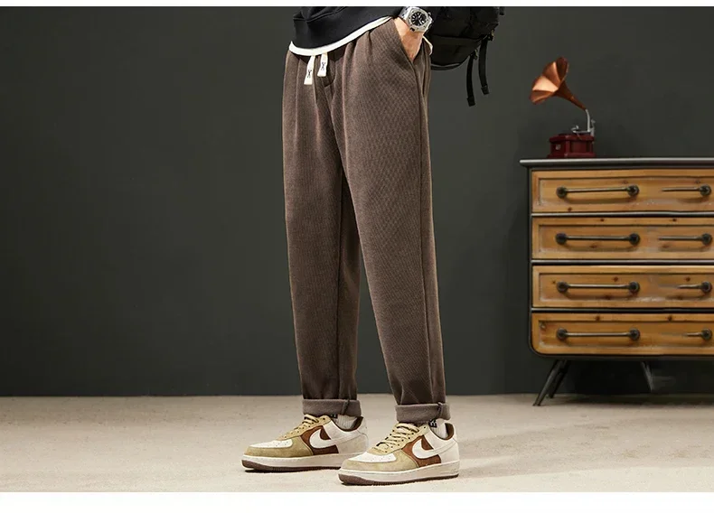 Spring and Autumn Boao Velvet Brand Sports Joggers Loose Straight Leg Casual Ninth Pants Jumpsuit Men Harajuku Cargo Sweatpants