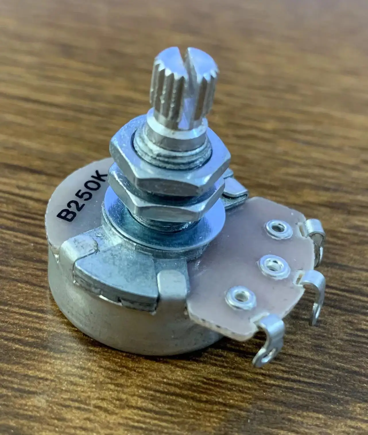 Professional ALPHA brand potentiometer A250K B250K A500K B500K tone volume for electric bass & guitar accessories in stock