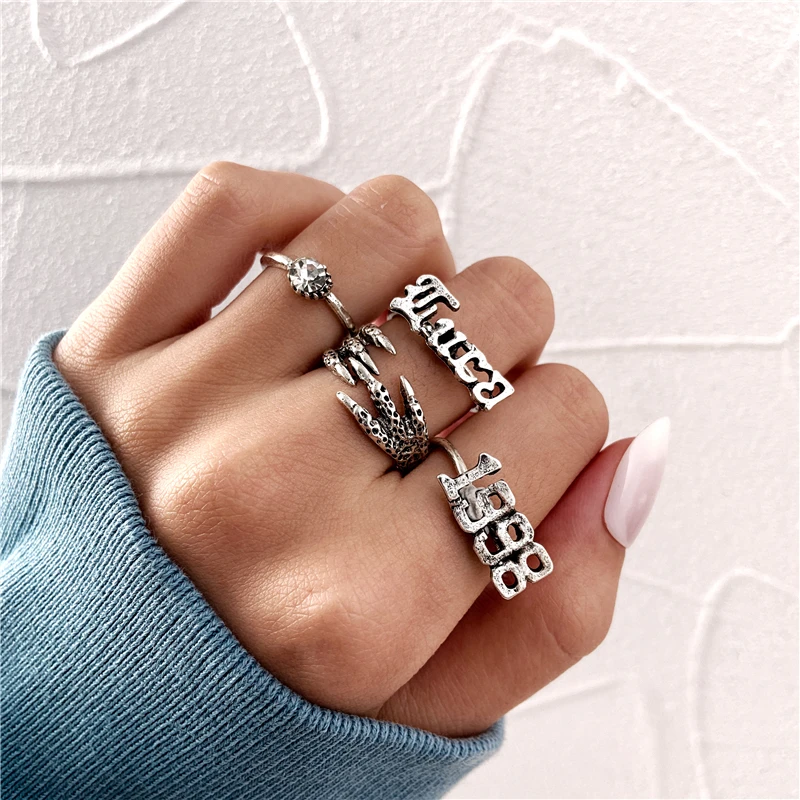 Punk Gothic Heart Ring Set for Women Black Dice Vintage Spades Ace Silver Plated Retro Rhinestone Charm Billiards Finger Jewelry 