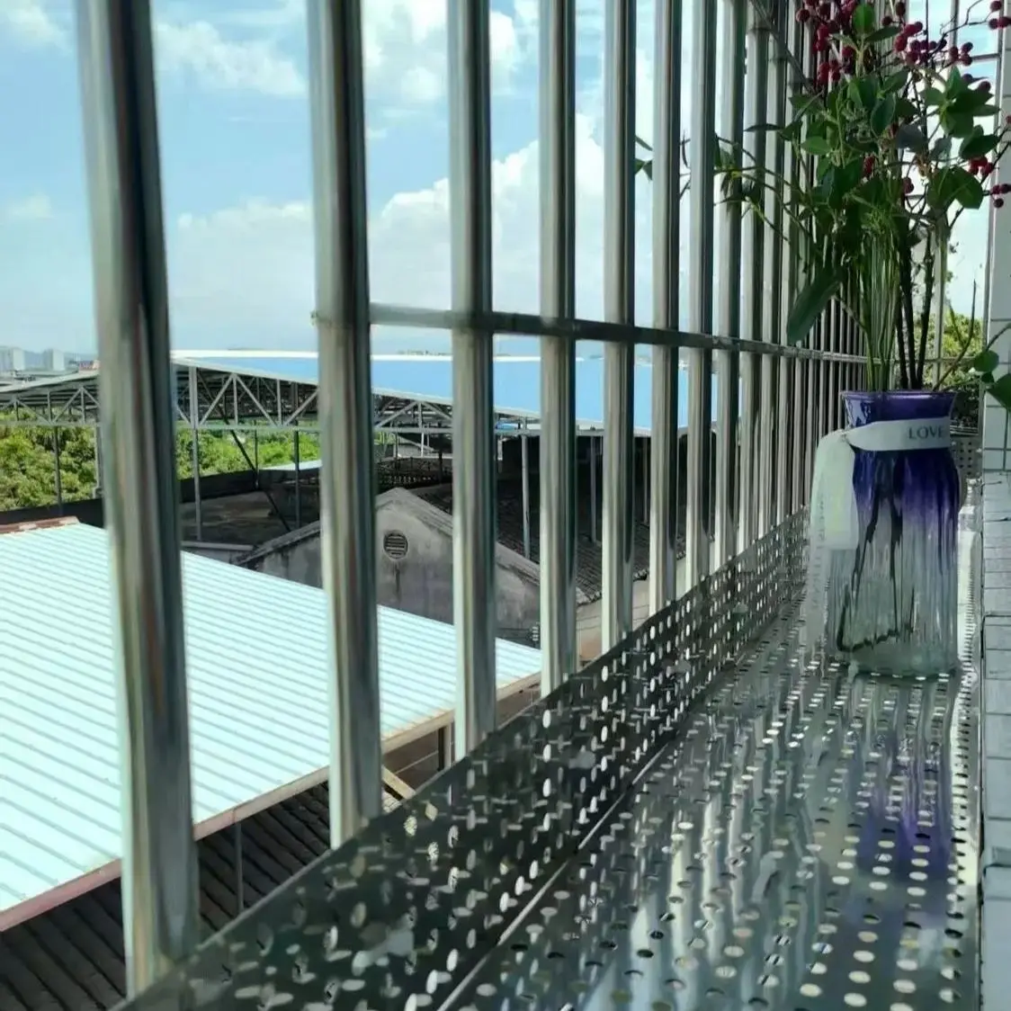 304 Edelstahl Einbruchschutz-Fensterkissen Balkon-Sicherheitsnetz Fensterbank-Schutz Auslaufsicheres Netz Veranda-Sicherheitsgitter Perforierte Platte – Detail 9