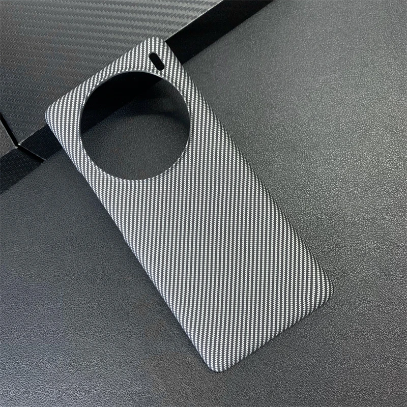 Ultra-Thin Frosted Carbon Fiber Texture Case with Skin Feel Matte Finish Protective Cover