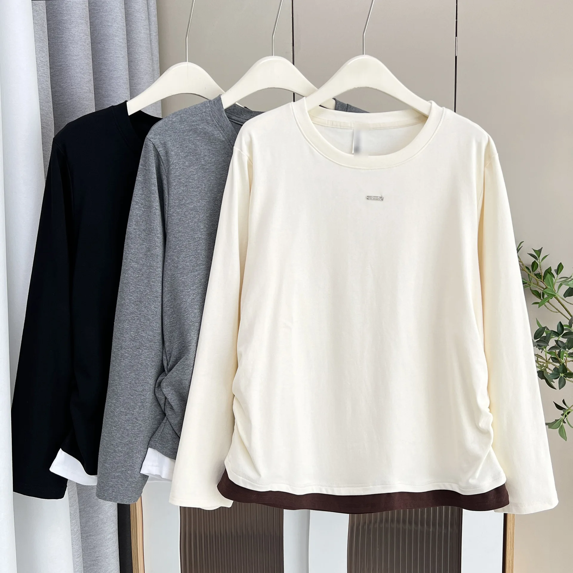 Plus Size Women's Long Sleeve T-Shirts With Fold Waist Autumn Fake Two Pieces O-Neck Metal Label Tees 7028