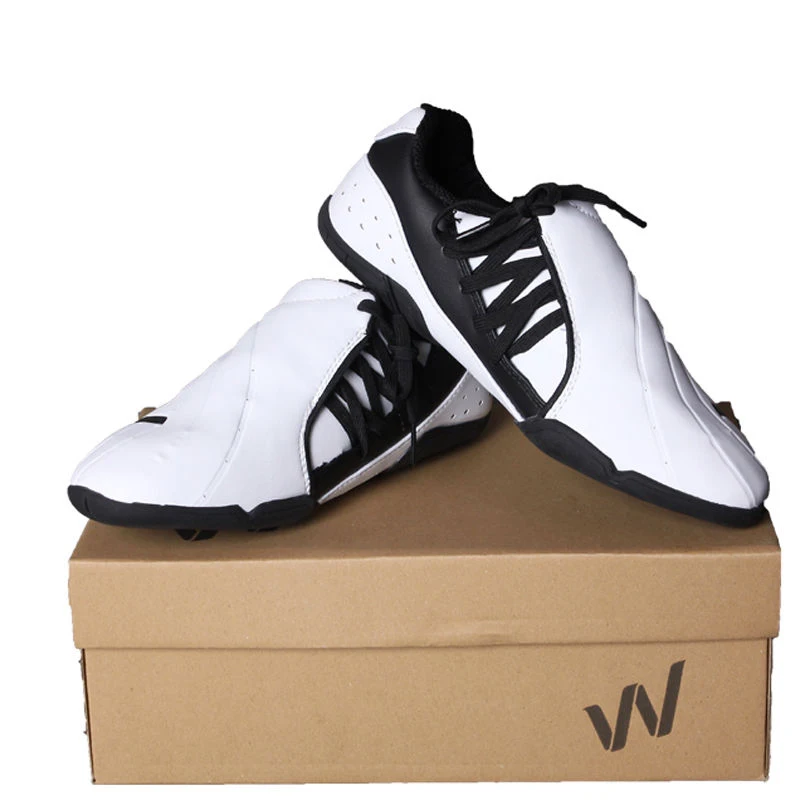Lightweight Breathable Taekwondo Shoes Competitive Martial Arts Shoes Men's and Women's Professional Sports Good