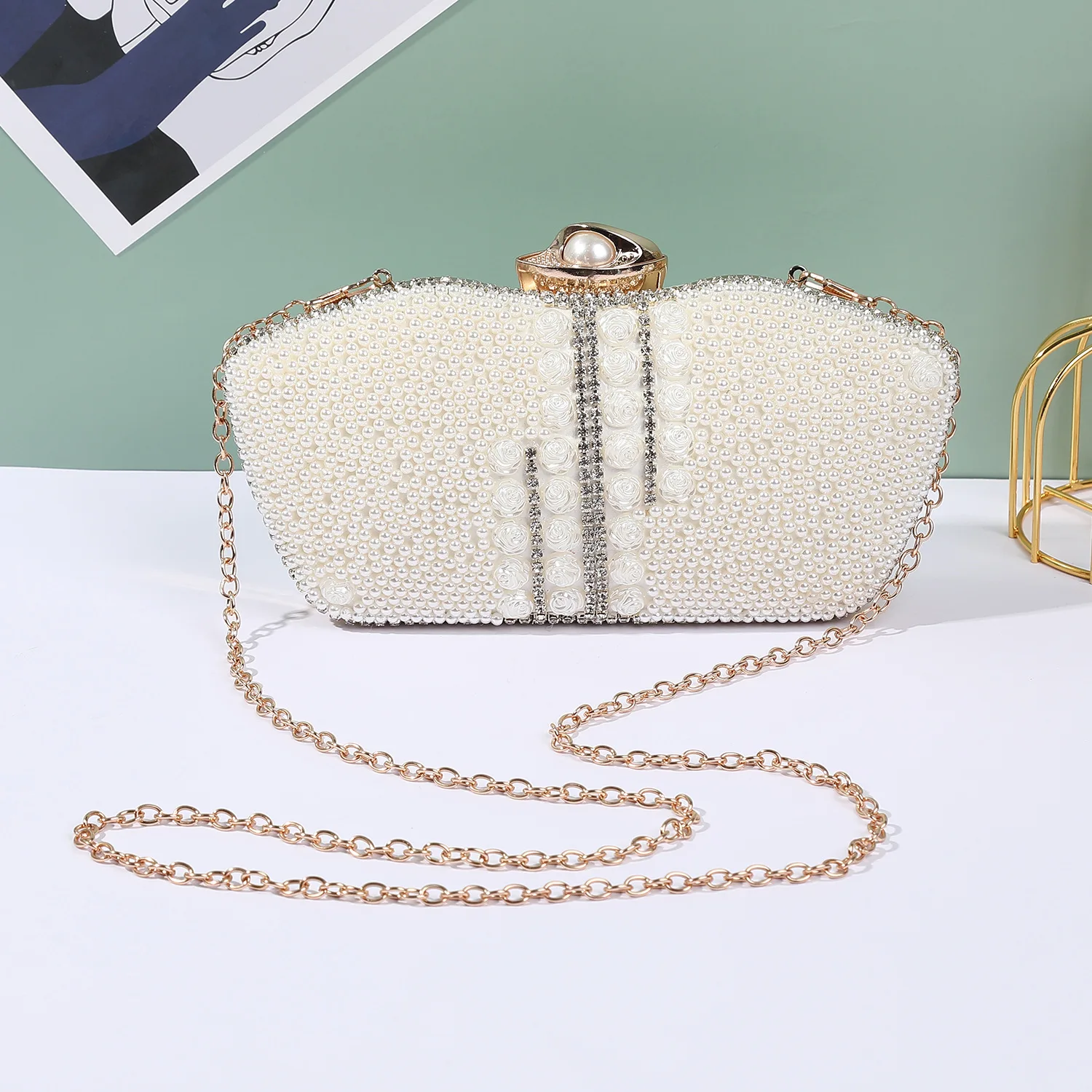 All New Functional wedding Round Shape Hand Clutch with Full Pearl and –  www.soosi.co.in