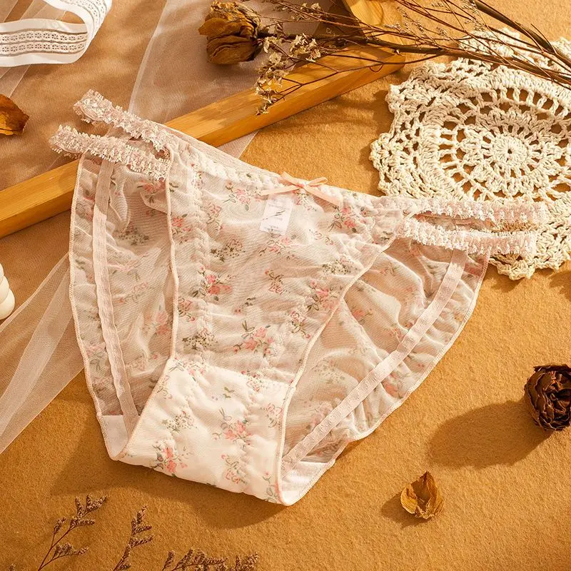 Japanese Sweet Printed Lace Girls Sexy Underwear  Thongs Pure Desire Style Low Waist Hip Lift Pure Cotton Crotch Triangle Pants