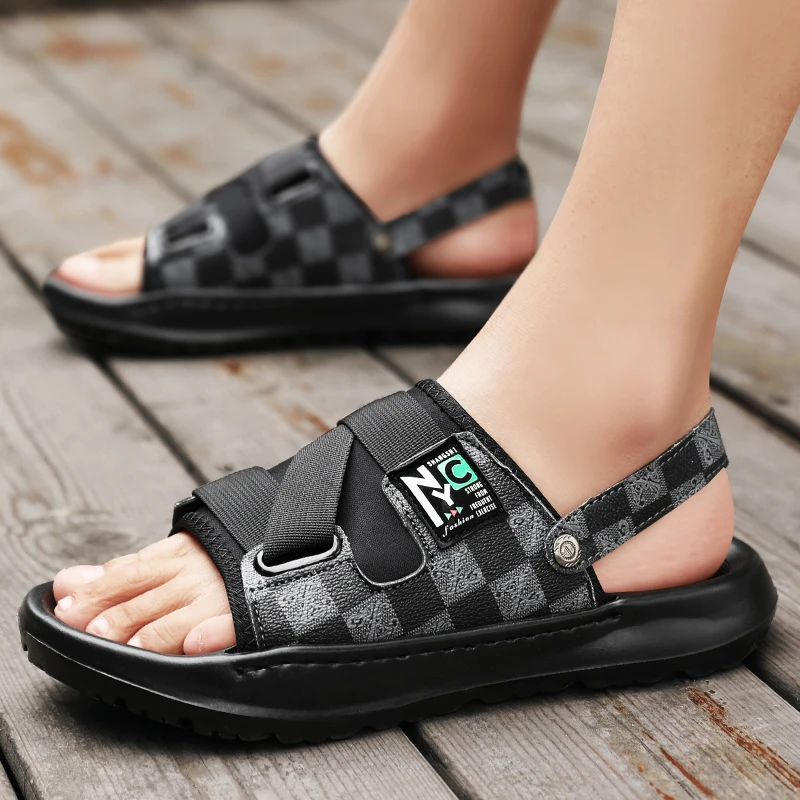 Summer New Ultra Light Soft Soled Slippers for Men, Trendy and Versatile, Breathable and Non Slip, Straight Drag Beach Shoes