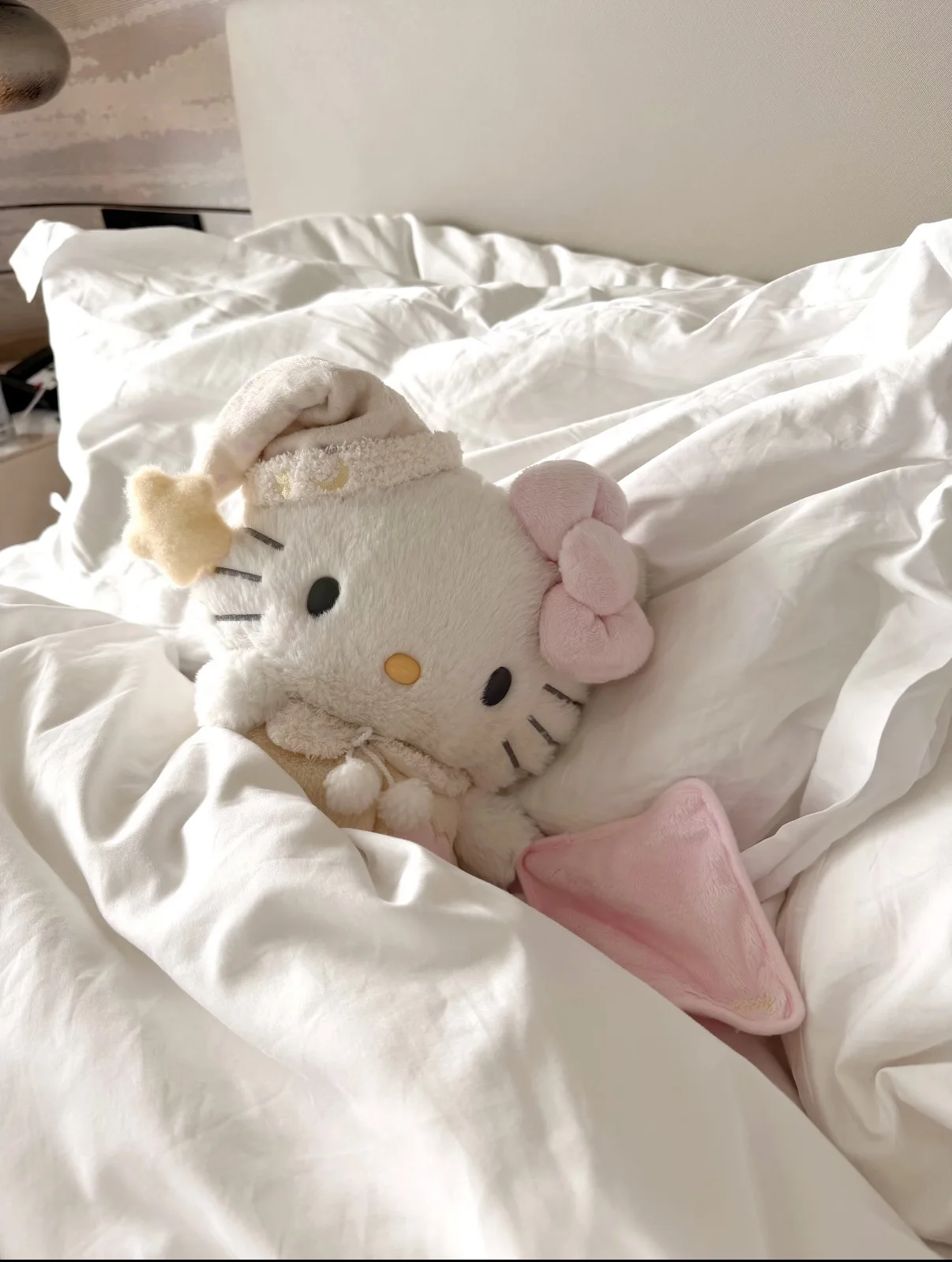 푹신한 헬로키티 봉제인형 베개 스타 나이트캡 나이트가운 디자인 부드러운 잠자리 동반자 홈 소파 장식 플러시 장난감 소녀 선물