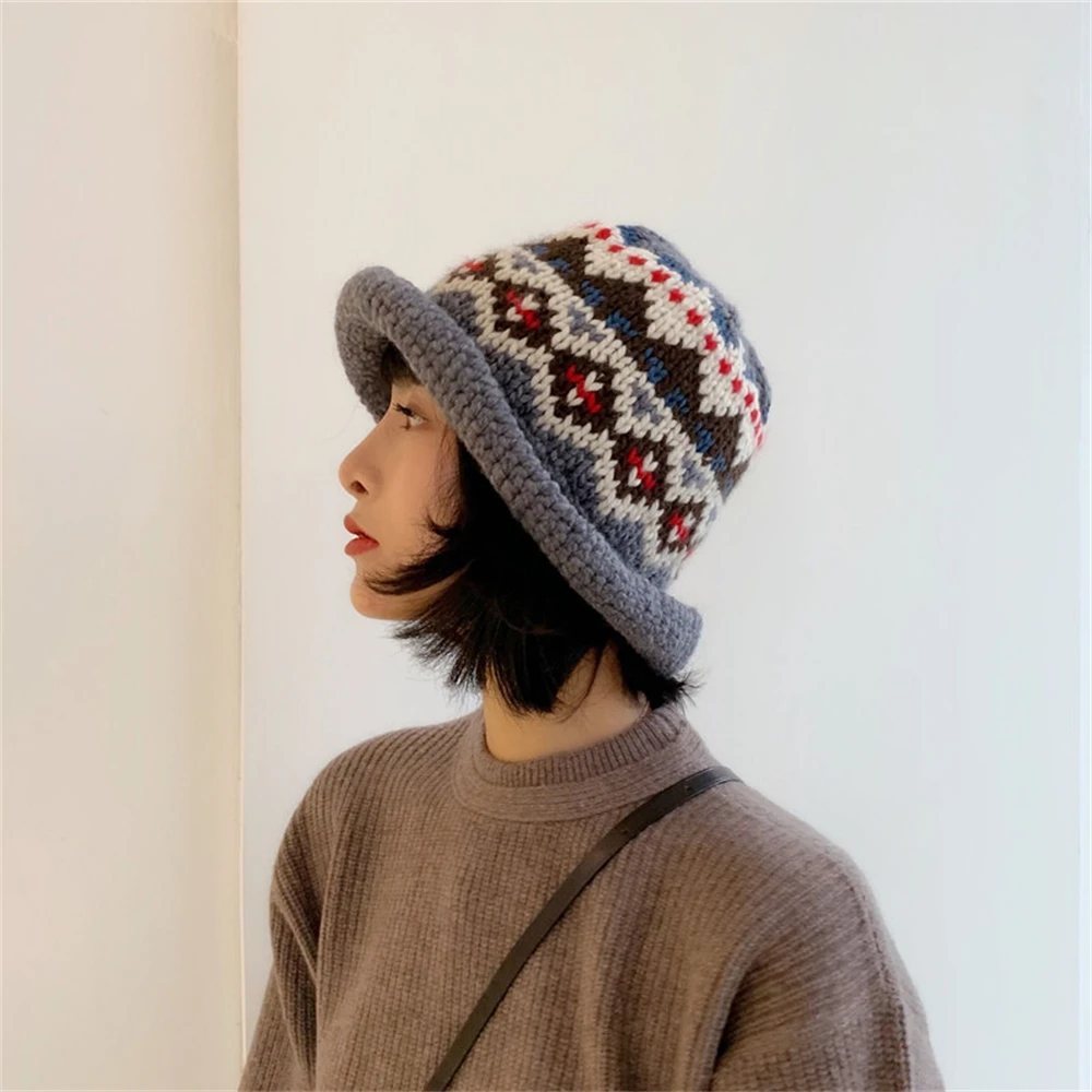 

Retro Wool Hat Windproof Hat Winter Thick Woolen Hats Handmade Crochet Fisherman Women's Slouchy Curled Warm knitted Beanies Cap