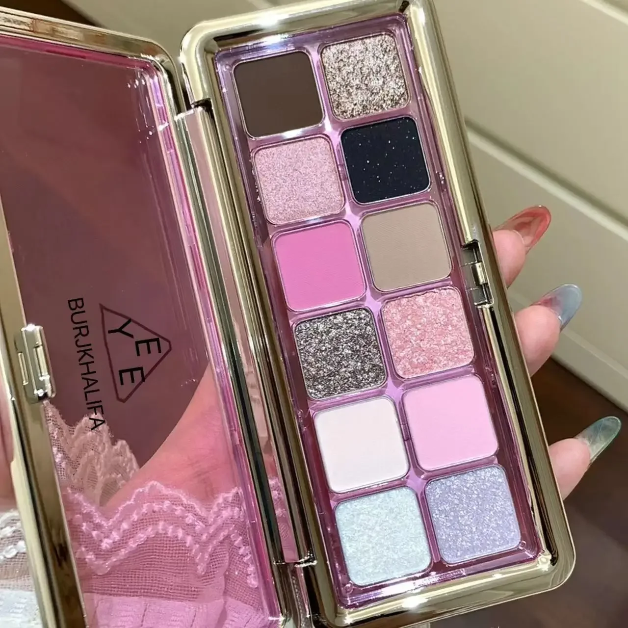 Eye Shadow Eye Shadow Plate 12 Colors Glitter Eye Shadow Palette Makeup Earth Matte Pigmented Powder Multiple Color Eye Shadow Long lasting Beauty