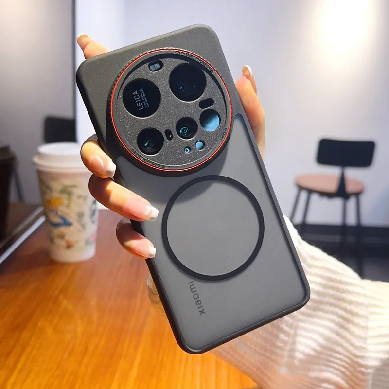 حافظة Magsafe لهاتف Xiaomi 15 Ultra مغناطيسية شفاف...