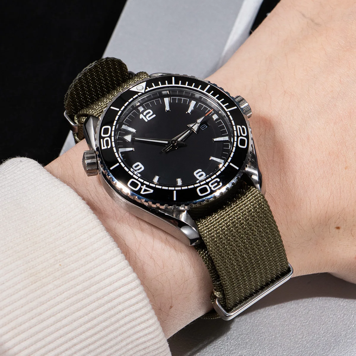 Ribbed Nylon Watch Strap - Durable Watchband Accessory
