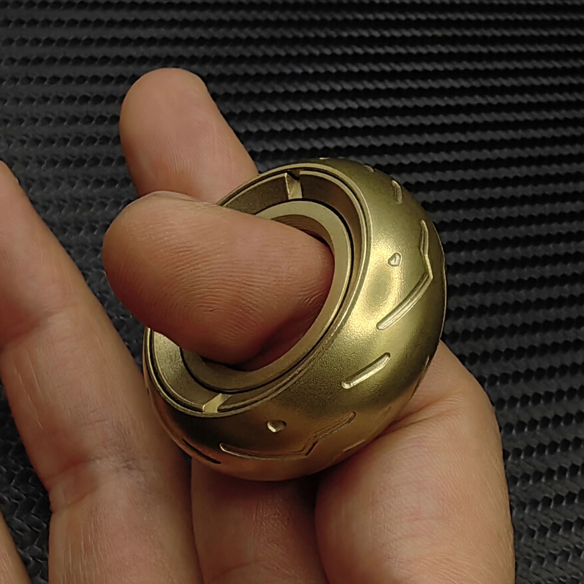 Aazon.co: QHYITONTI EDC Toy Fidget Ring T-conceal Tyre Shape Funny