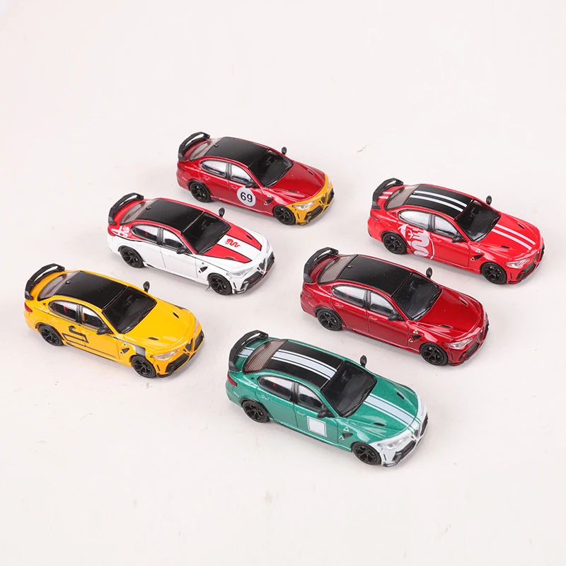 DCT 1:64 Alfa Romeo Giulia GTAm Alloy Model Car 3