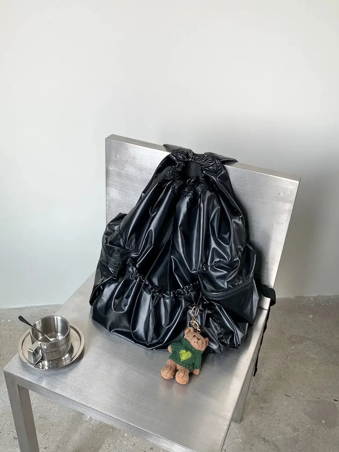 드로스트링 PU 가죽 학교 여성 배낭 패션, 주름 잡힌 한국 여행 통근 배낭, 레트로 단색 학생 가방 