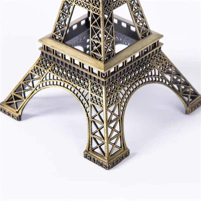 2023 New Paris Eiffel Tower Statue European Crafts Retro Model