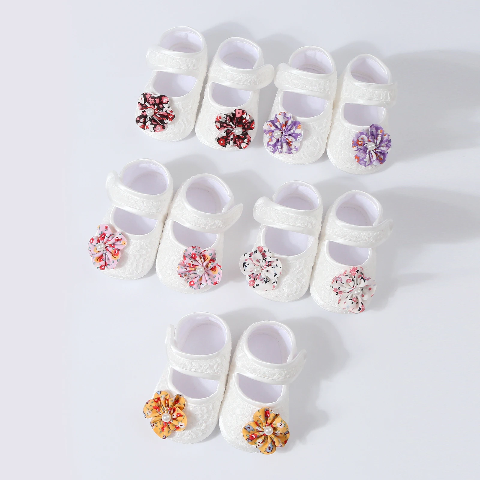 Newborn Baby Girl Flats Crib Shoes Cute Bead Flower Closed Toe Soft Sole Princess Shoes with Headband for Spring Fall