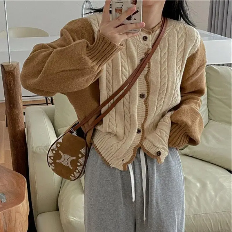 

Cardigan color contrast Fried Dough Twists knitted sweater women autumn and winter loose chic soft waxy sweater cardigan coat