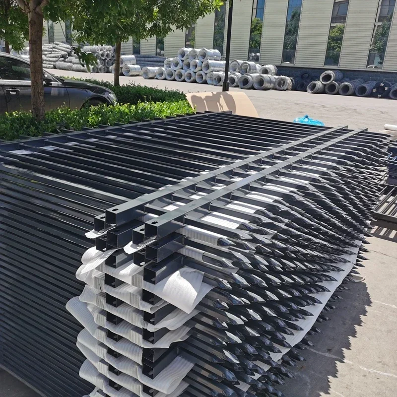 Security Black Metal Steel Picket Fence Outdoor Garden Galvanized Steel Fence Panels 2