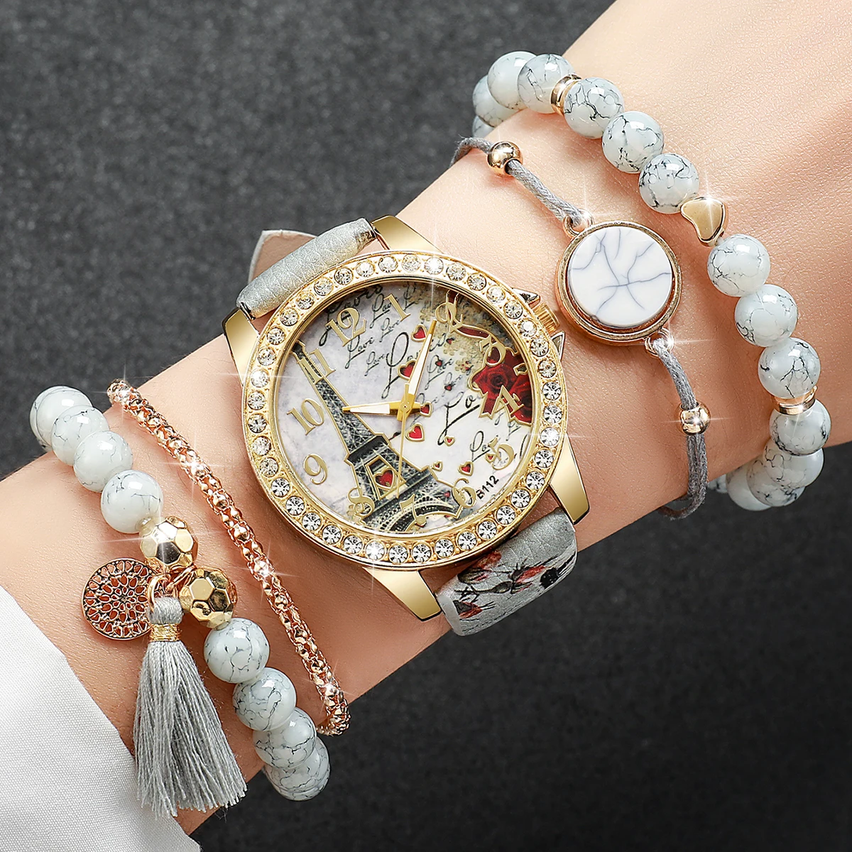 5Pcs/Set Fashion Women's Watch European and American Classic Retro Quartz Watch with Exquisite Beaded Bracelet Set 2