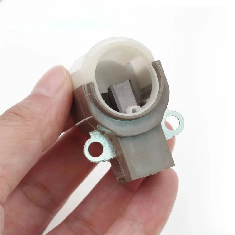 Car Generator Carbon Brush Car Generator Regulator 1pc/10pcs Starter Carbon Brush Holder Regulator Motor For Toyota RAV4 Matrix Highlander FJ Cruiser Camry Avalon 4Runner