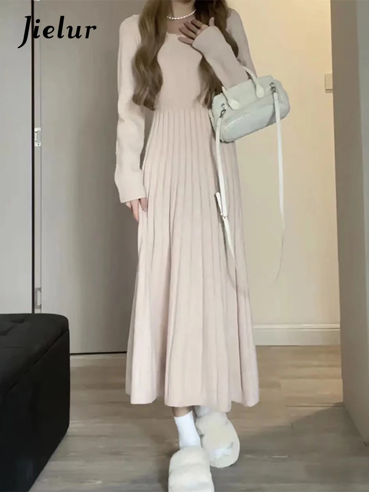 

Женское трикотажное платье-водолазка с оборками, 3 цвета