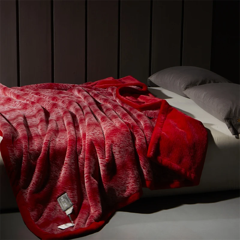

High-end Luxury Imitation Mink Fur Blanket Warmth Super Comfortable Blankets for Beds High-end Warm Winter Blanket Red