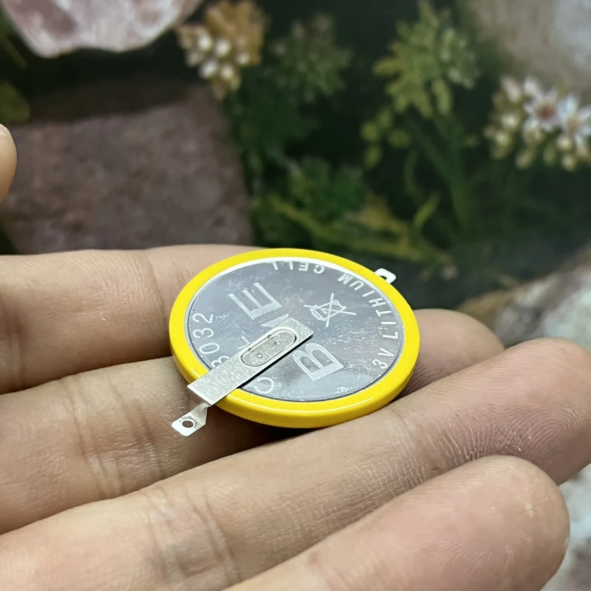 New button battery CR3032 Patch welding foot battery 3V button battery